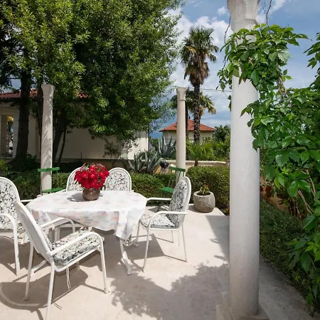 Apartment Marina With Sea View Lovran Exterior foto