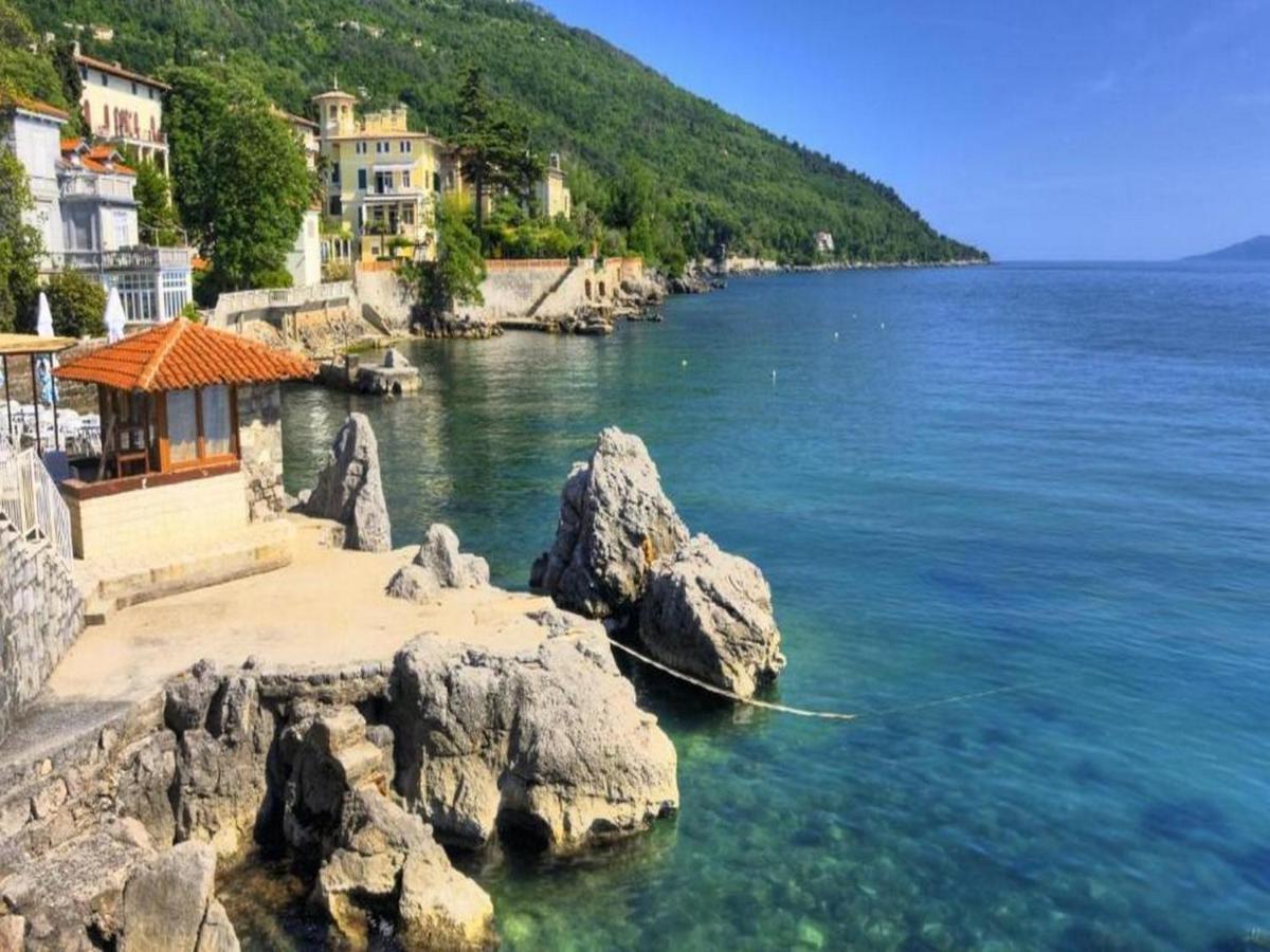 Apartment Marina With Sea View *